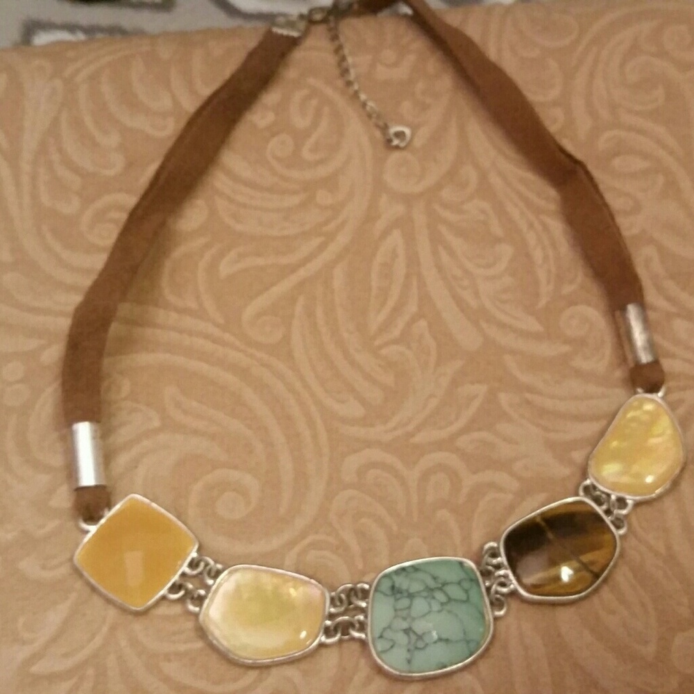 Gorgeous suede necklace with faux stone